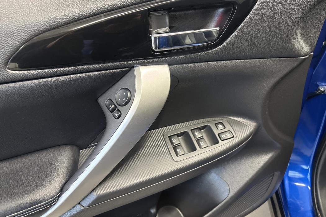 MITSUBISHI Eclipse Cross 2025