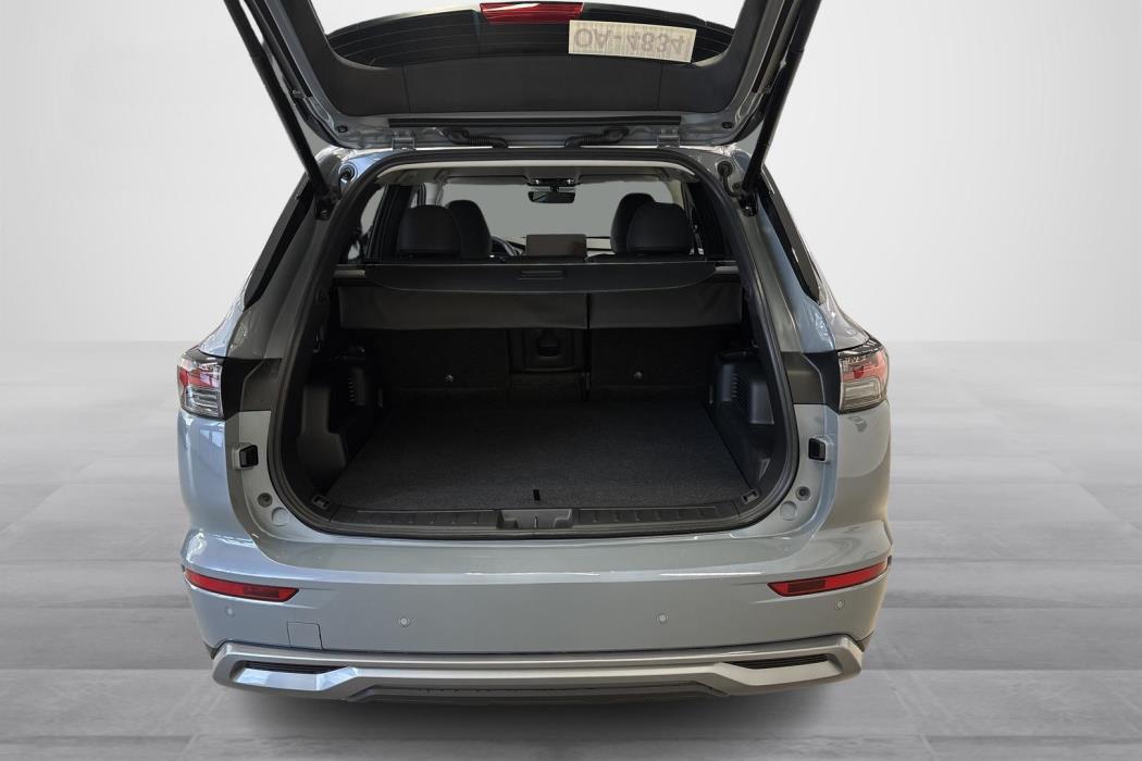 Mitsubishi Outlander 2025