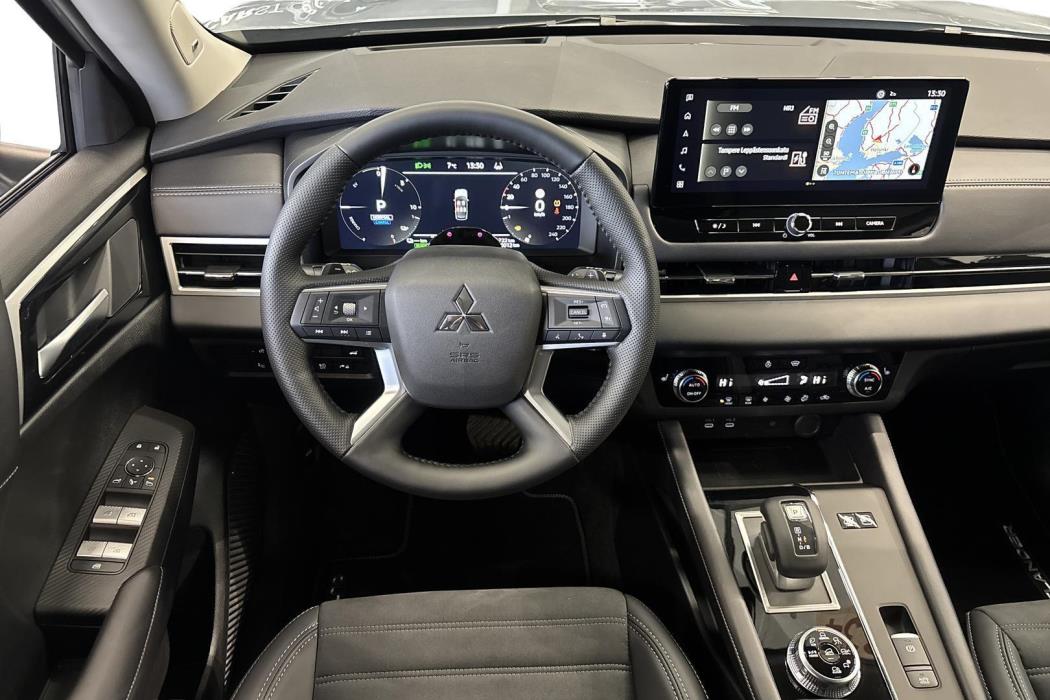 Mitsubishi Outlander 2025