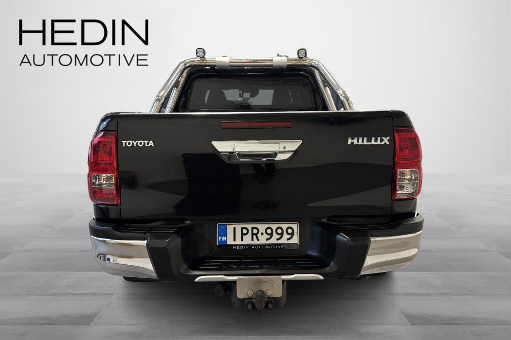 TOYOTA HILUX 2018