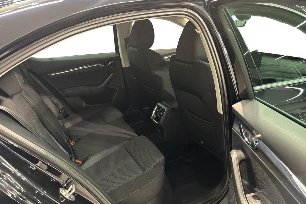SKODA OCTAVIA 2021