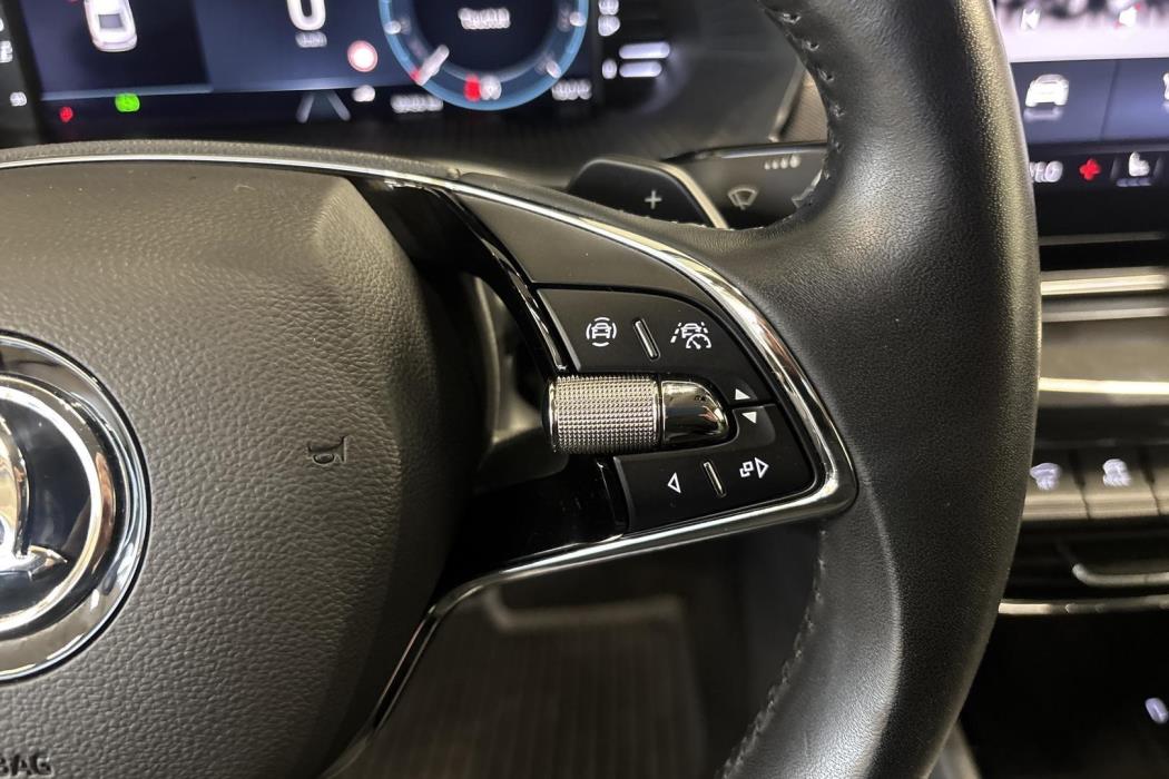 SKODA OCTAVIA 2021
