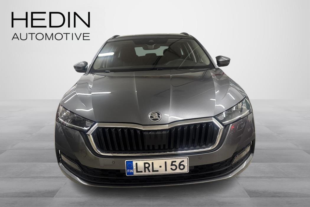 SKODA OCTAVIA 2023