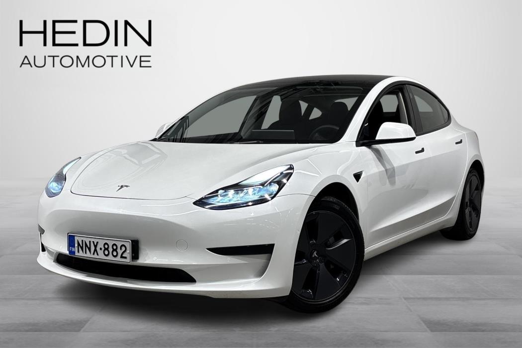 TESLA Model 3 2021