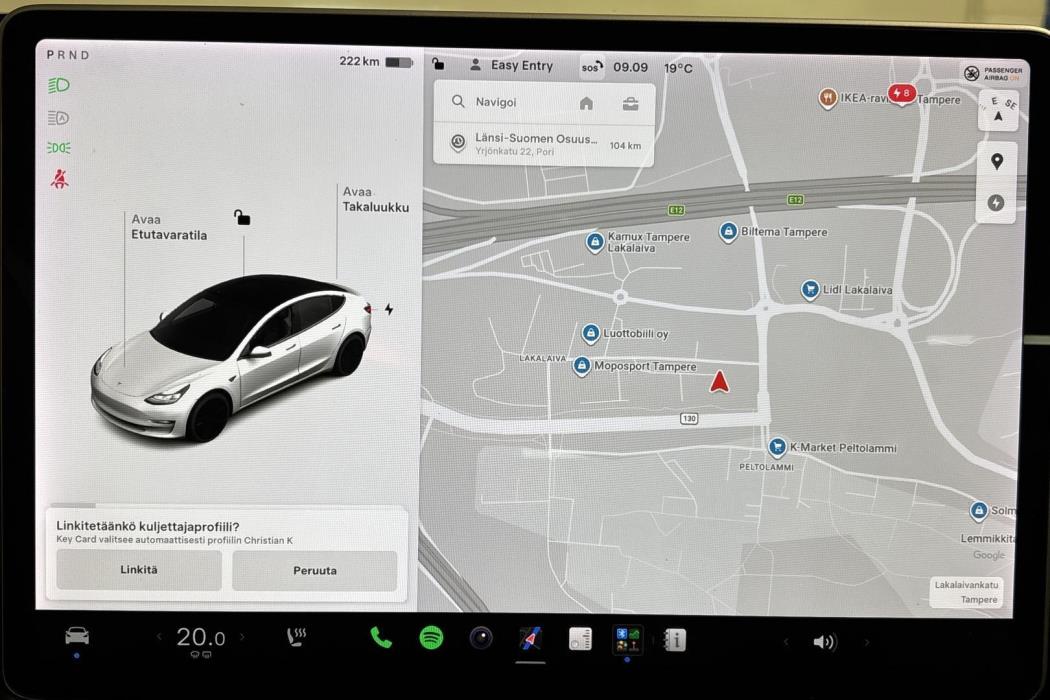 TESLA Model 3 2021