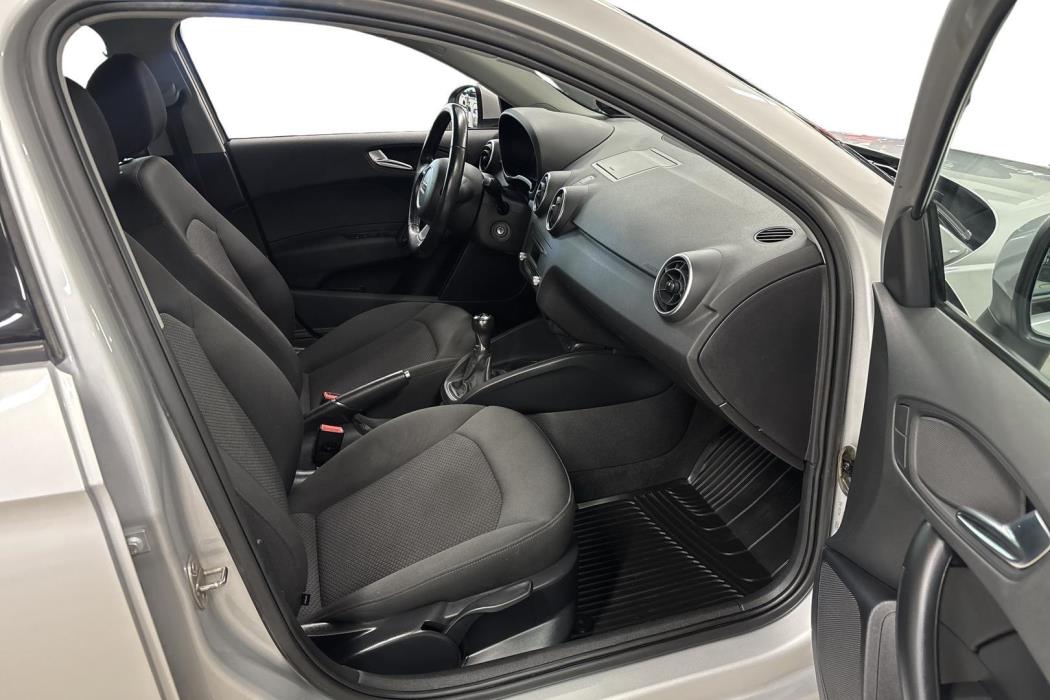 AUDI A1 2013