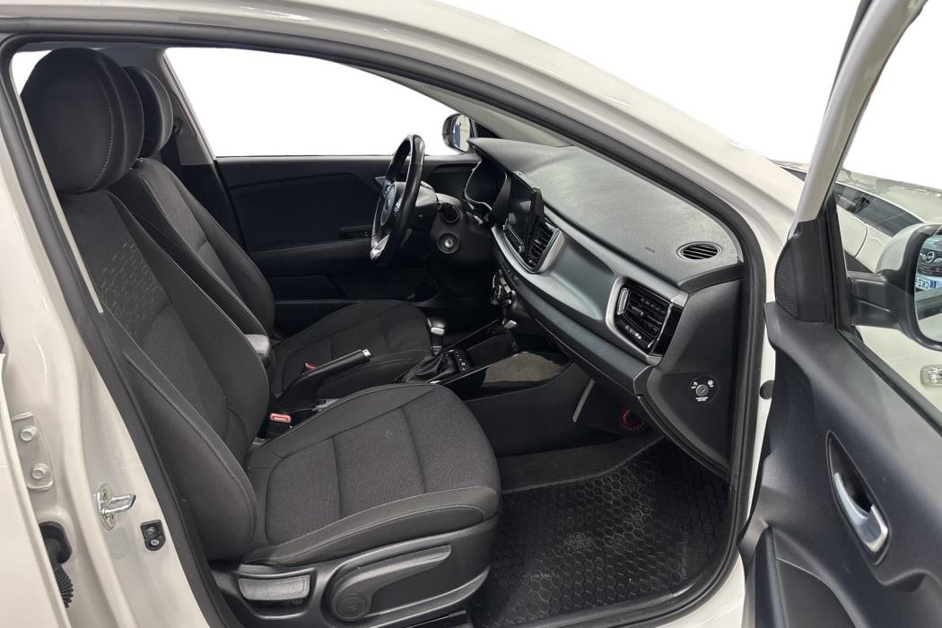 KIA Rio 2021