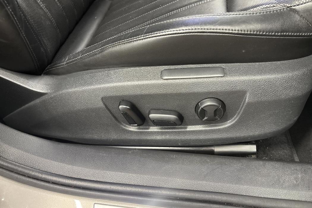 SKODA SUPERB 2016