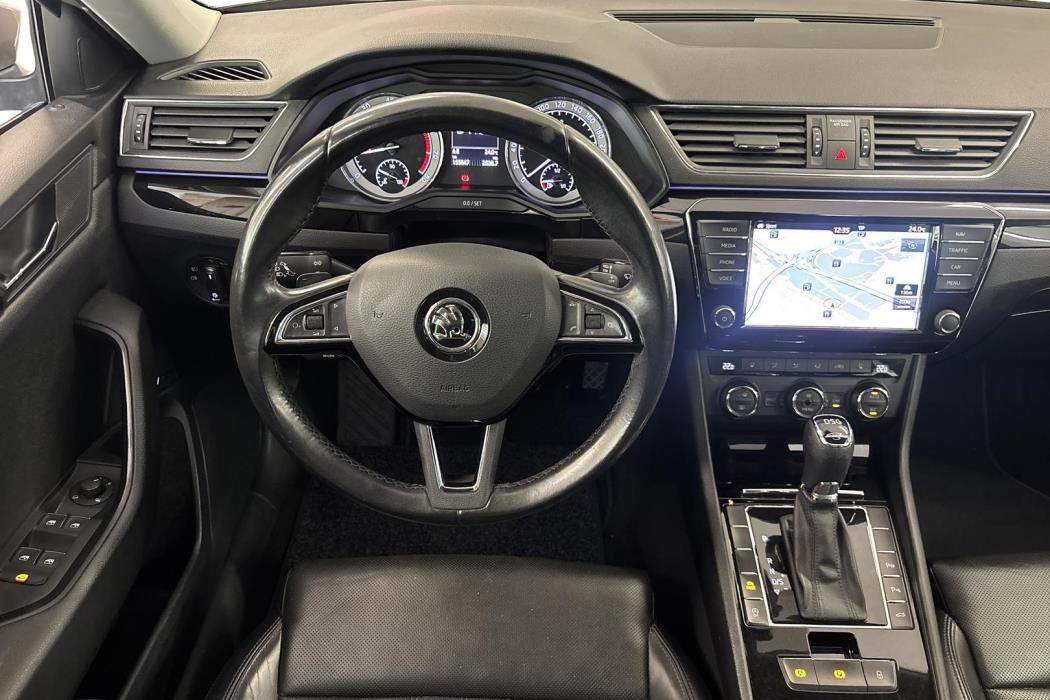 SKODA SUPERB 2016