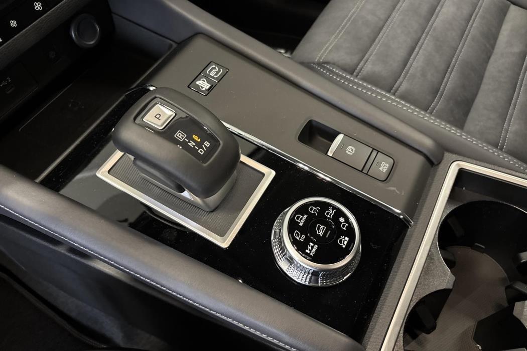 Mitsubishi Outlander 2025