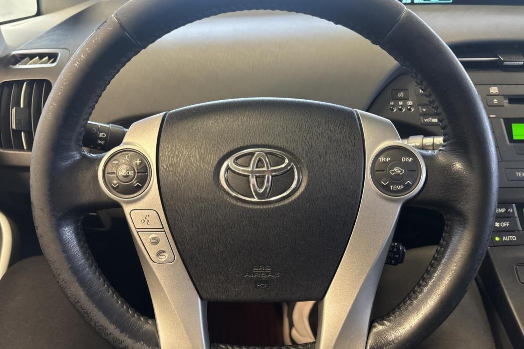 TOYOTA Prius 2011
