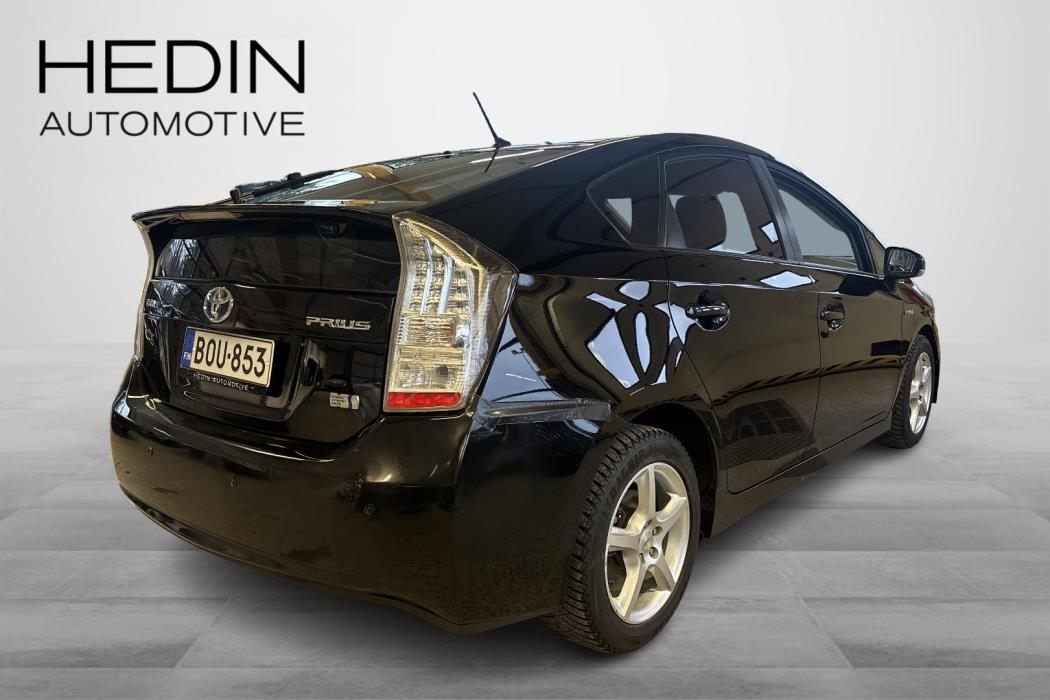 TOYOTA Prius 2011