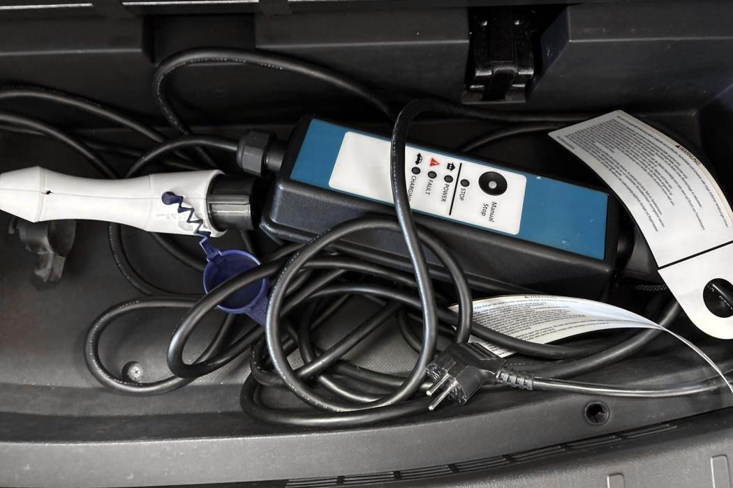 Mitsubishi Outlander PHEV 2016