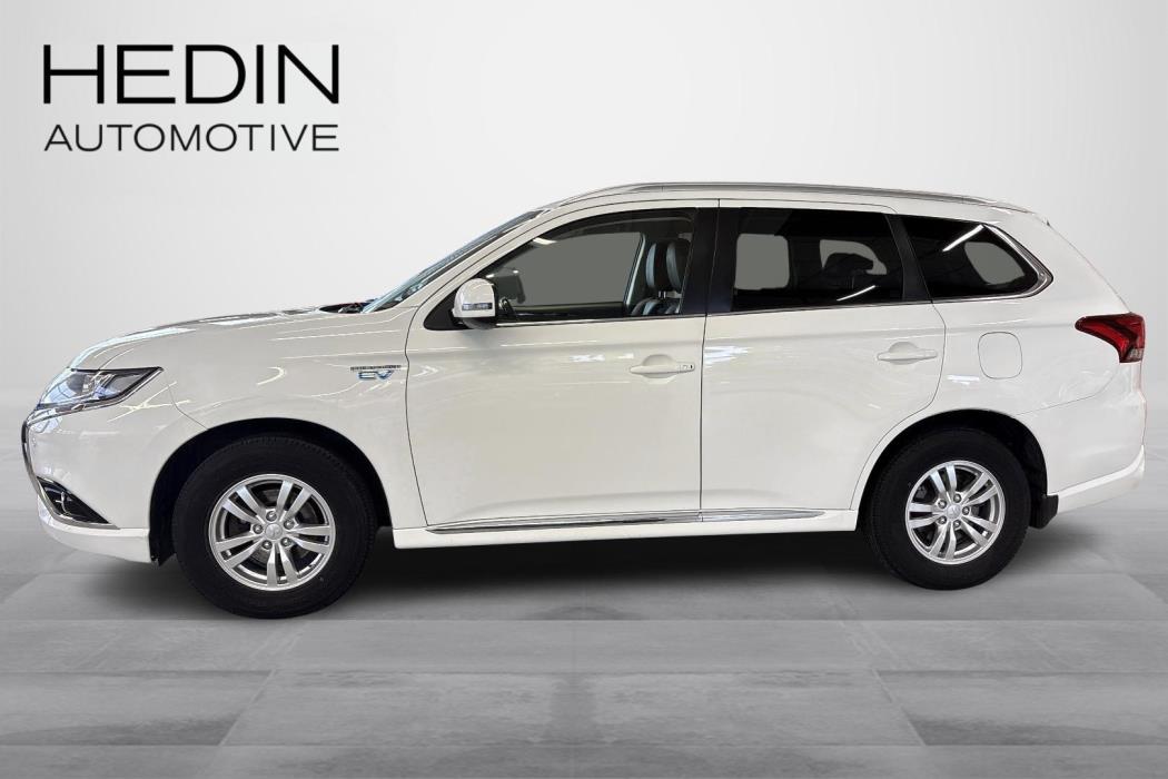 Mitsubishi Outlander PHEV 2016