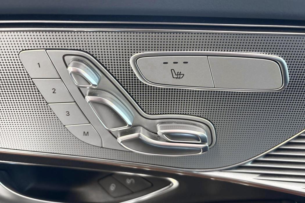 MERCEDES-BENZ EQC 2019