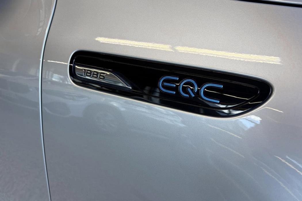 MERCEDES-BENZ EQC 2019