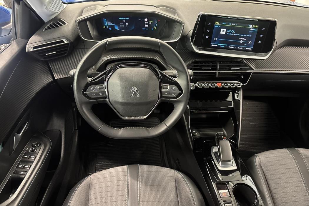Peugeot e-208 2021
