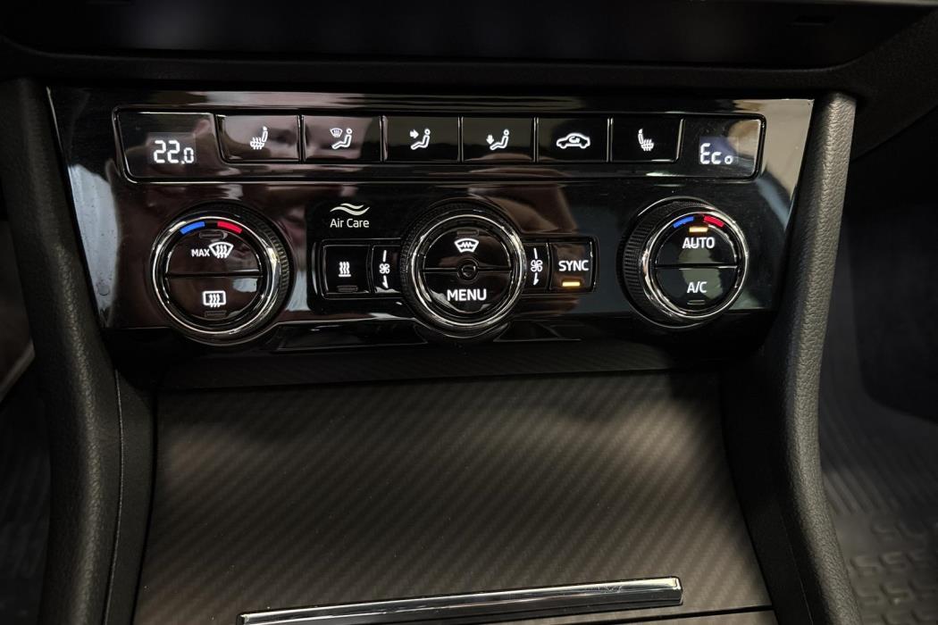 SKODA SUPERB 2020