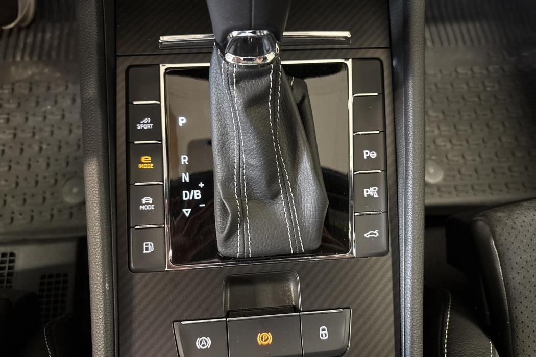 SKODA SUPERB 2020