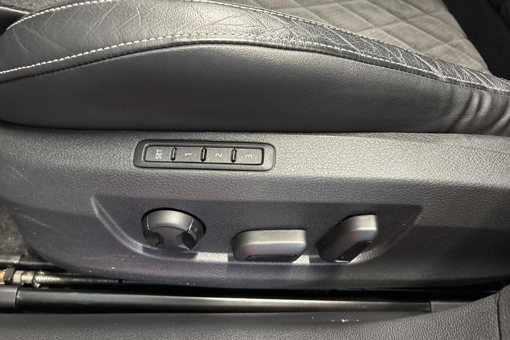 SKODA SUPERB 2020