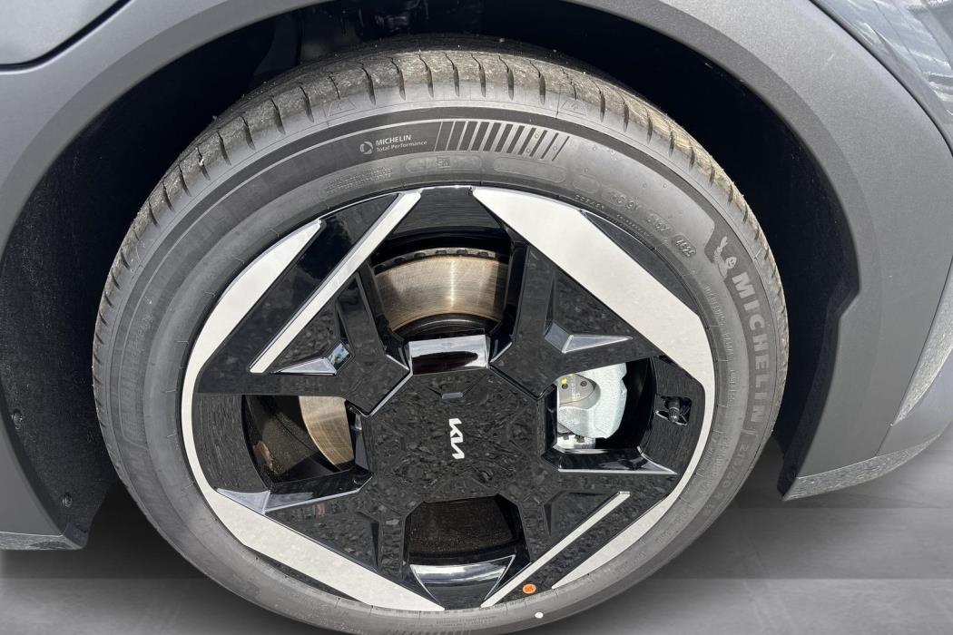 KIA EV4 2026
