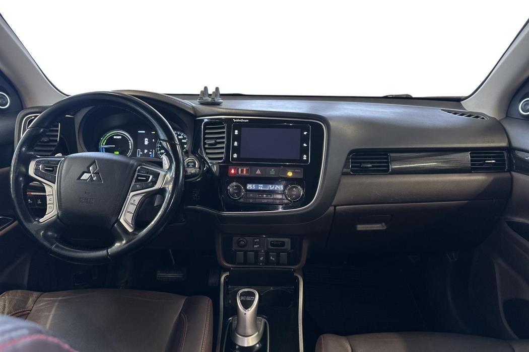 Mitsubishi Outlander PHEV 2017