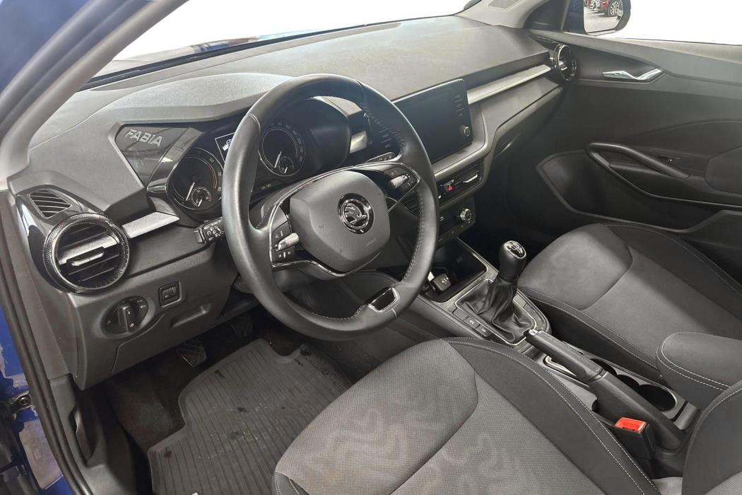SKODA FABIA 2023