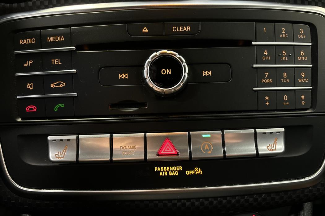 MERCEDES-BENZ A 2016