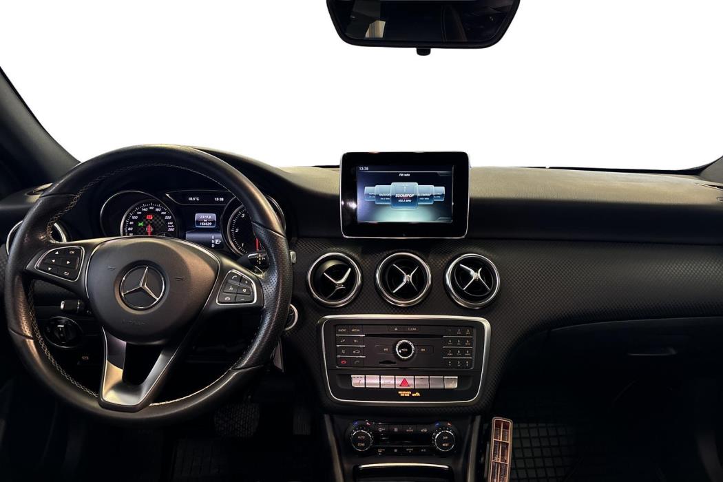 MERCEDES-BENZ A 2016