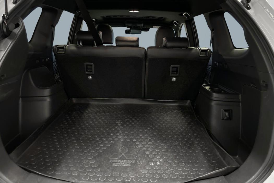 Mitsubishi Outlander PHEV 2021