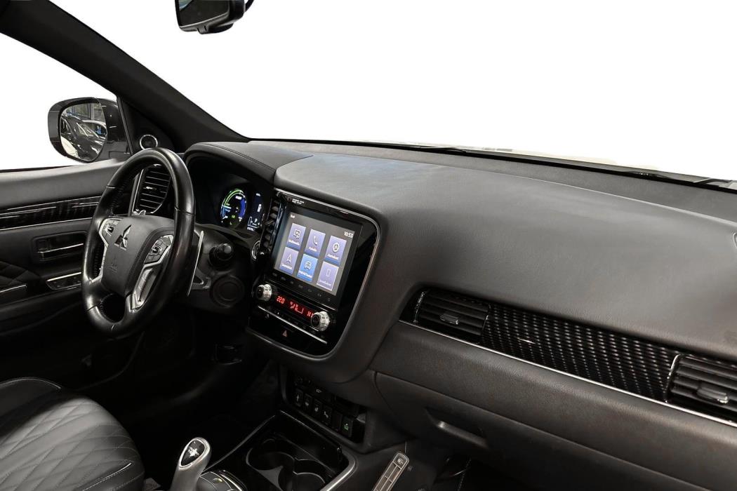 Mitsubishi Outlander PHEV 2021