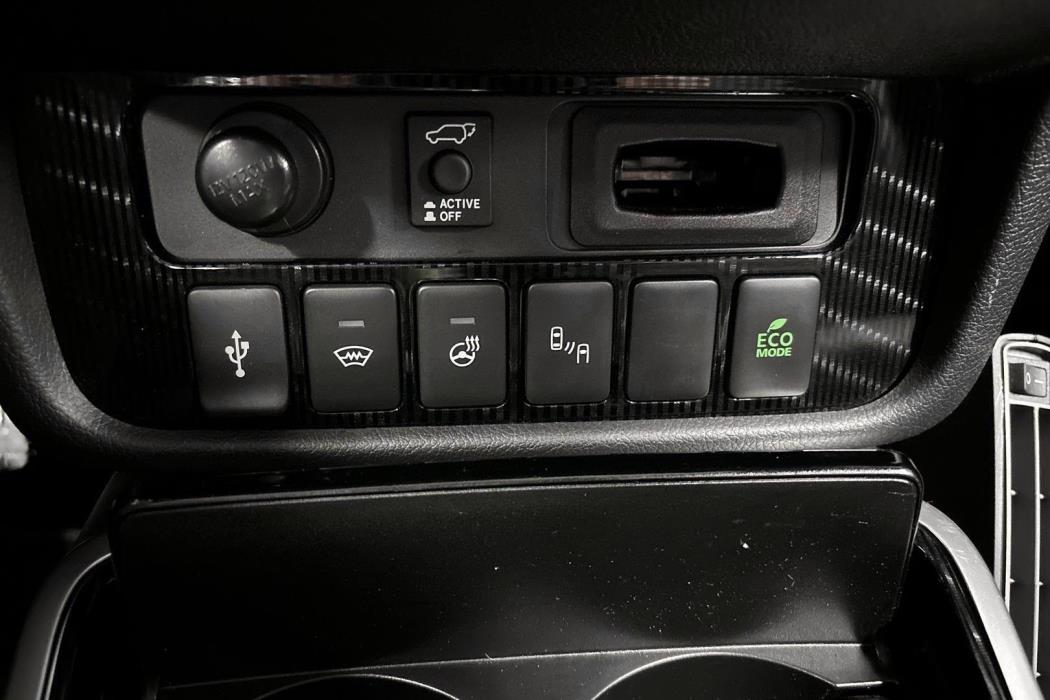 Mitsubishi Outlander PHEV 2021