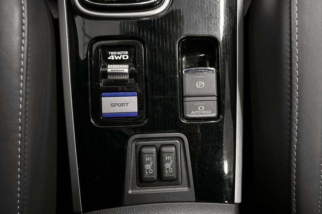 Mitsubishi Outlander PHEV 2021