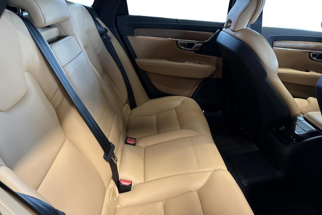 VOLVO V90 2020