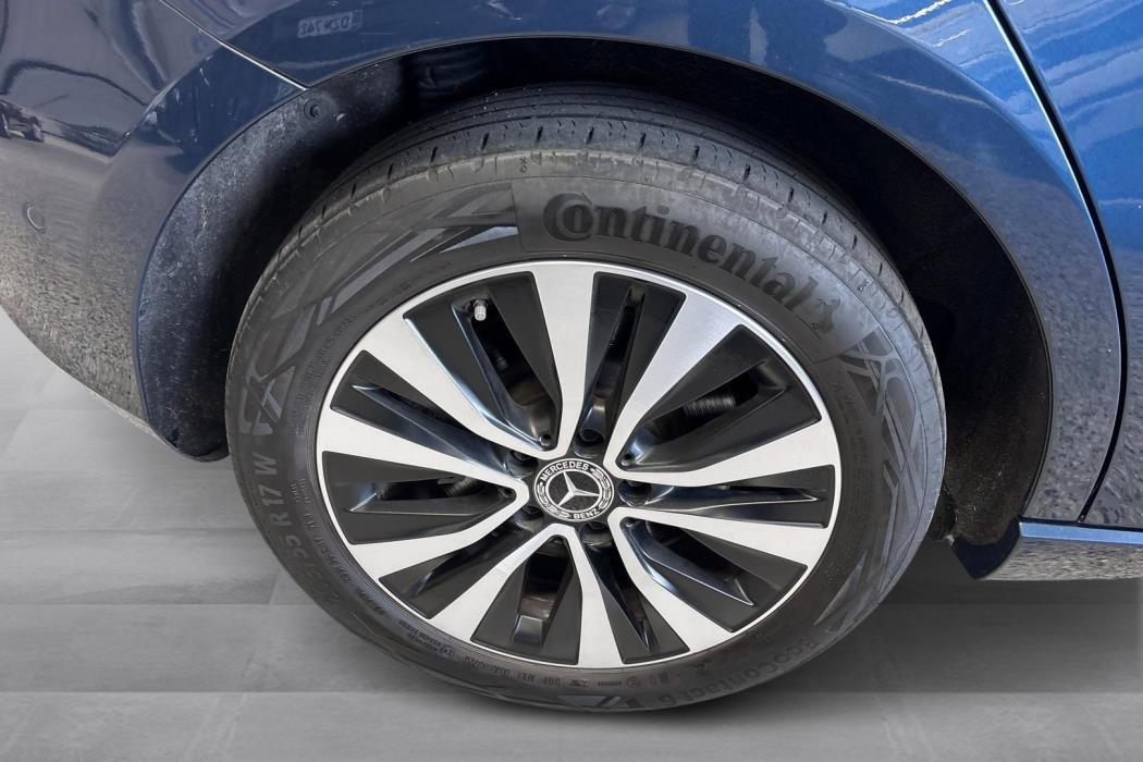 MERCEDES-BENZ A 2021
