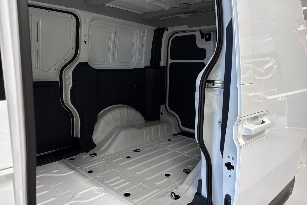 Kia PV5 Cargo 2026