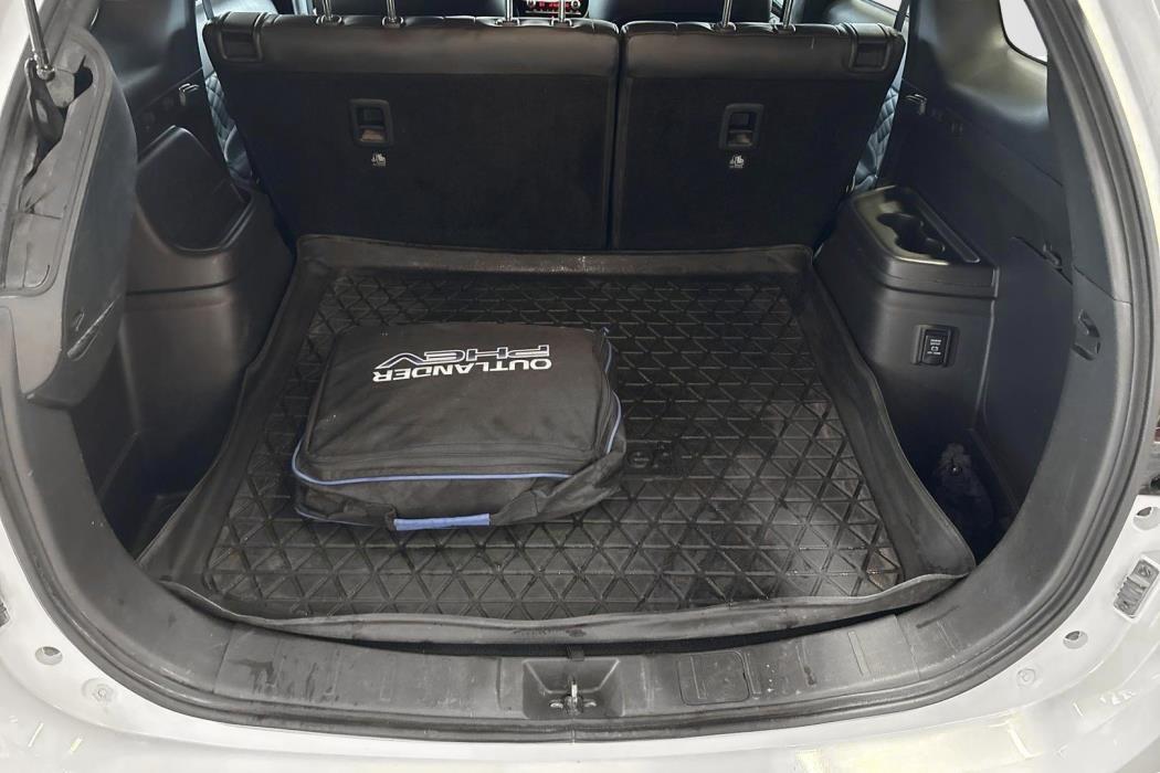 Mitsubishi Outlander PHEV 2020