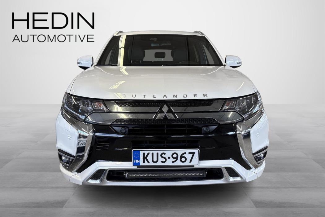 Mitsubishi Outlander PHEV 2020