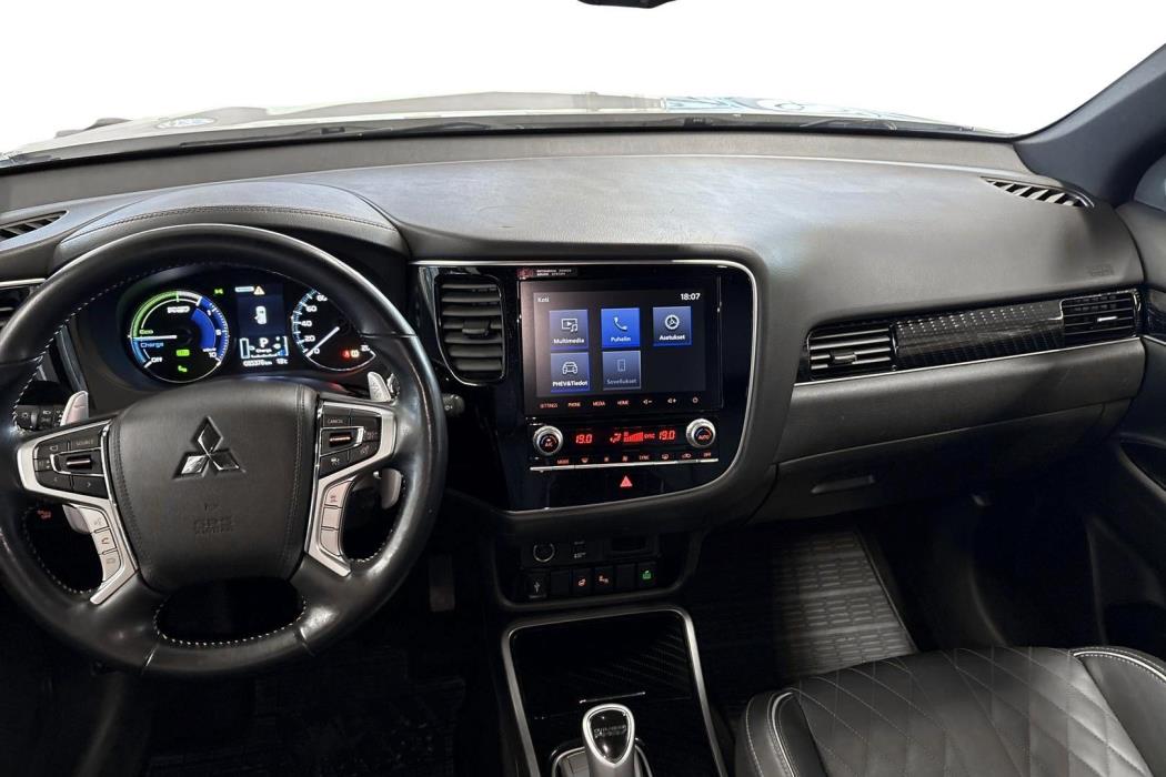 Mitsubishi Outlander PHEV 2020