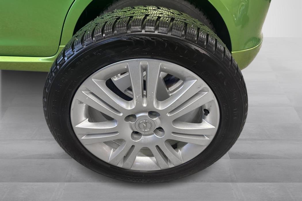 OPEL CORSA 2012
