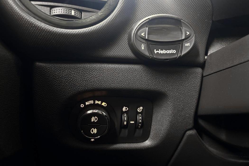 OPEL CORSA 2012