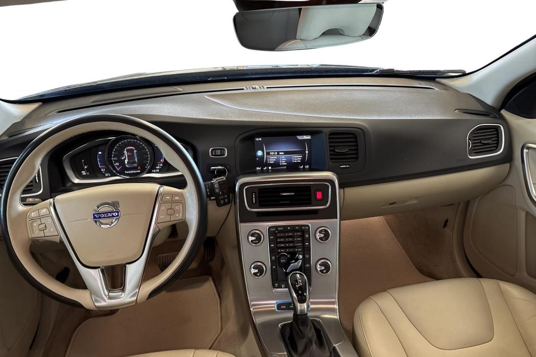 Volvo V60 2018