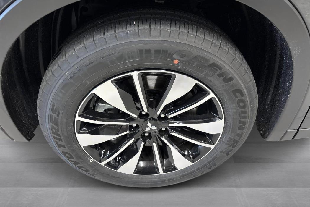 Mitsubishi Outlander 2026