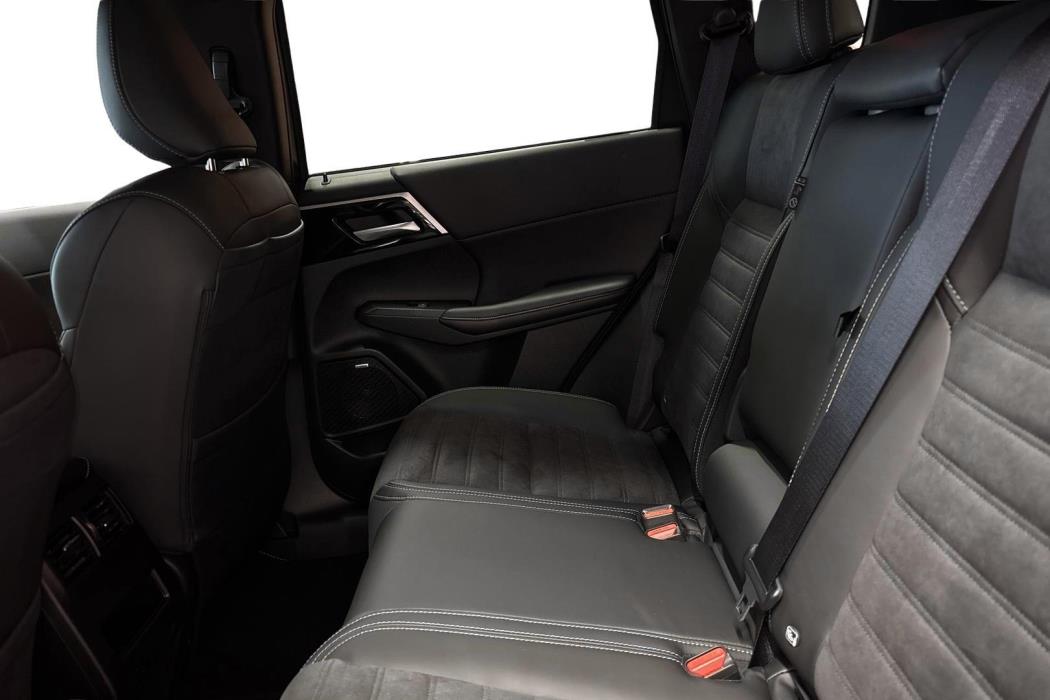 Mitsubishi Outlander 2026