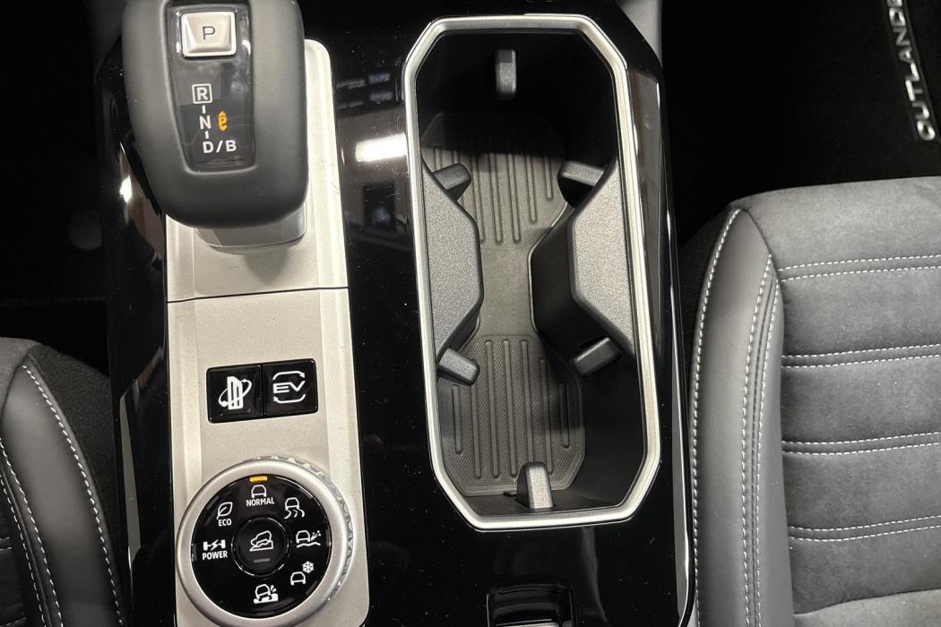 Mitsubishi Outlander 2026