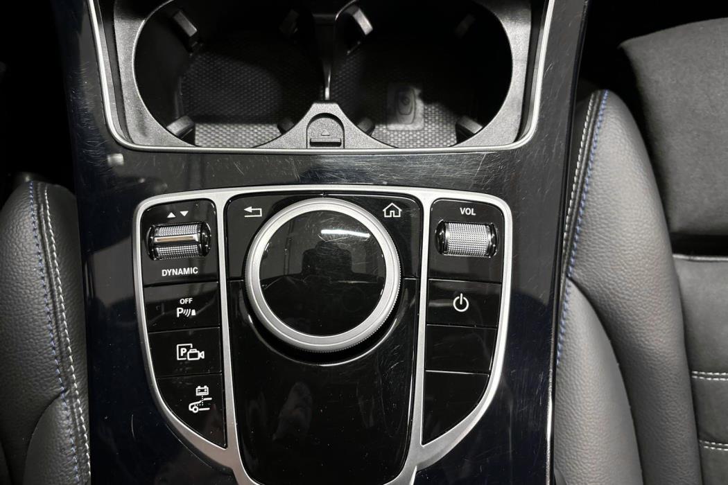 Mercedes-Benz C 2021