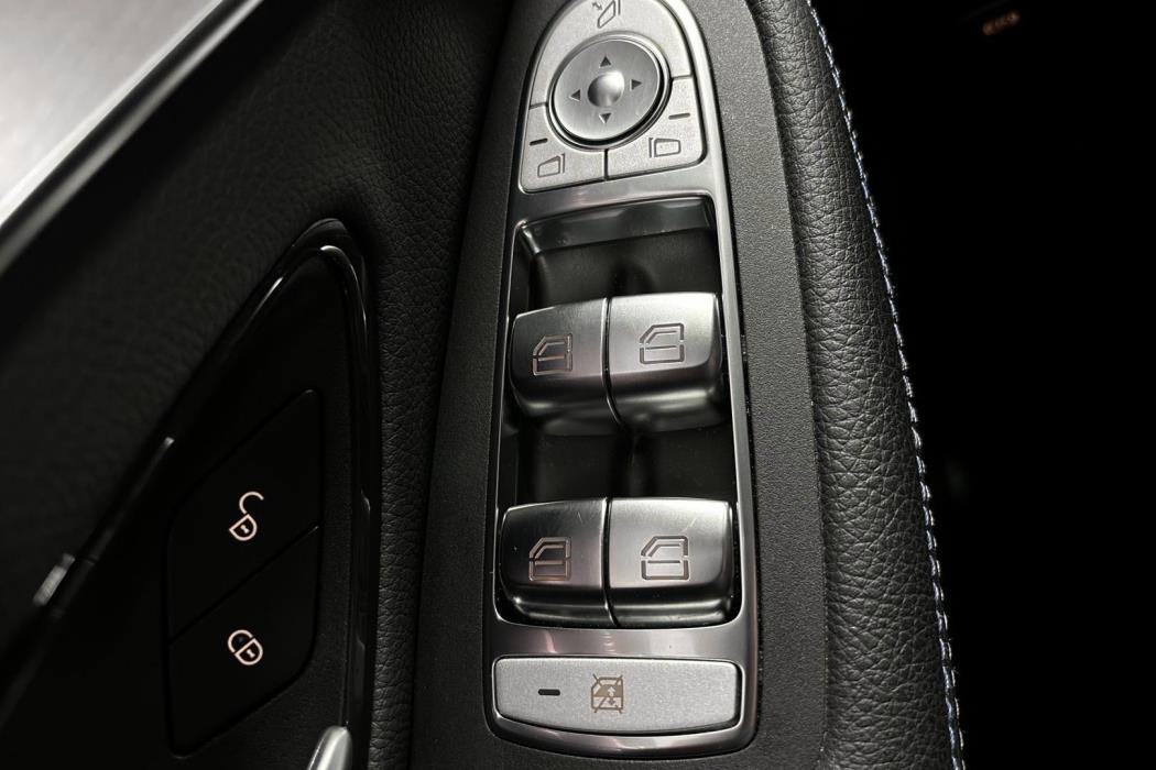 Mercedes-Benz C 2021