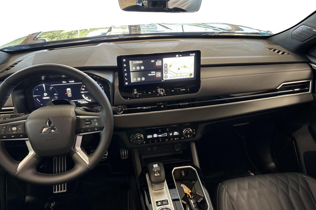Mitsubishi Outlander 2026