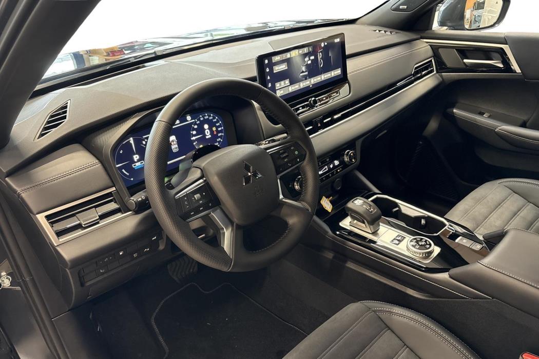 Mitsubishi Outlander 2026