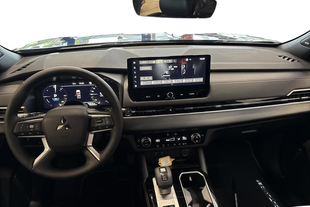 Mitsubishi Outlander 2026
